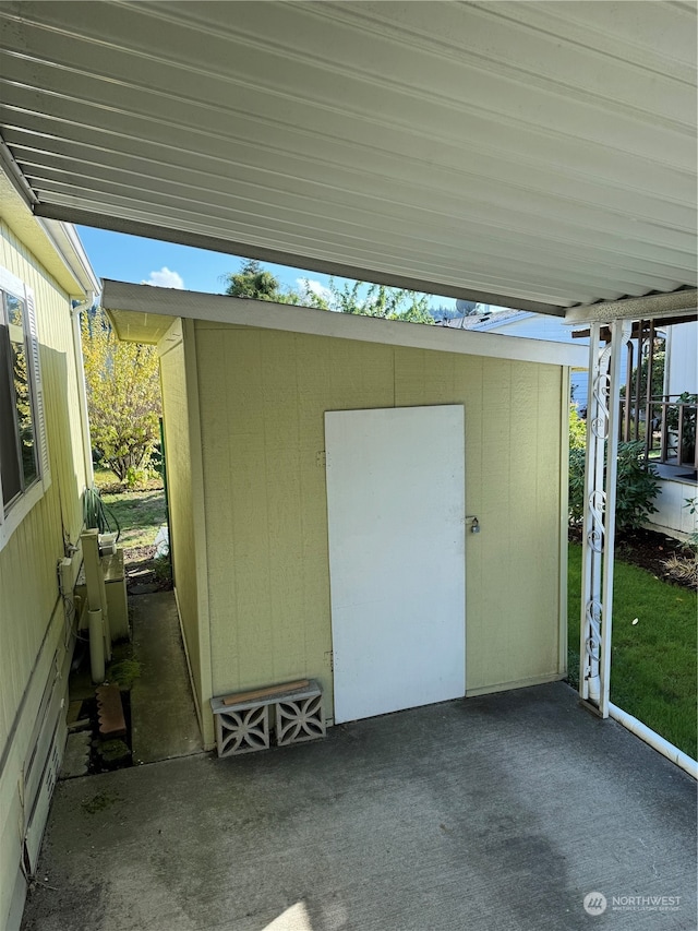 view of outbuilding