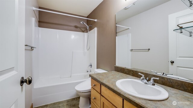 2733 Diamond St Unit D, Milton, WA 98354 - full bathroom with toilet, vanity, and washtub / shower combination