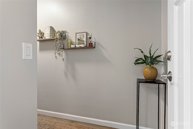 interior details with hardwood / wood-style floors