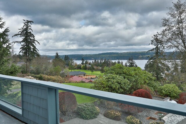 4962 Lilac Dr, Freeland, WA 98249 - water view