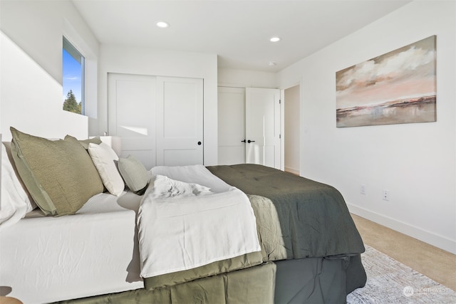 bedroom featuring carpet floors