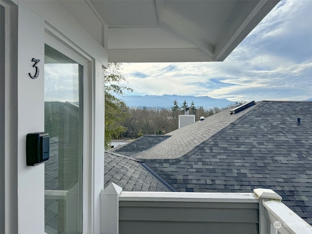 exterior details featuring a mountain view