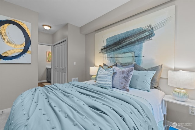 bedroom featuring a closet