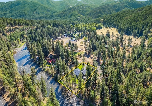 bird's eye view featuring a mountain view