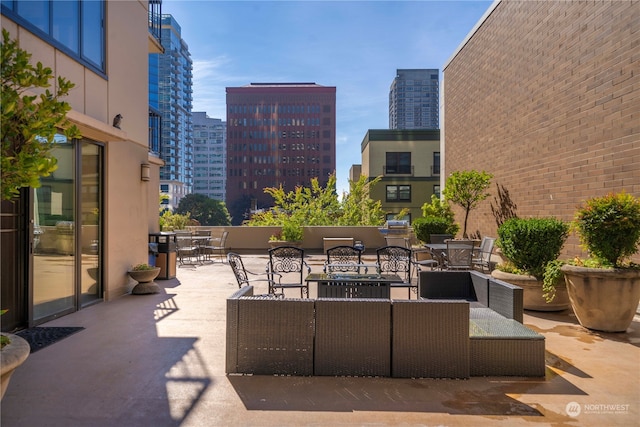 view of patio featuring an outdoor hangout area