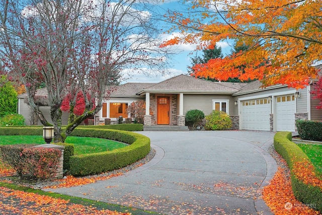 view of front of house featuring a garage