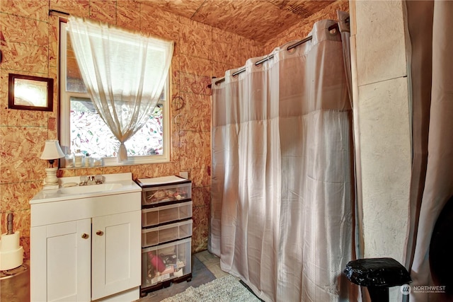 730S Emens Ave, Darrington, WA 98241 - bathroom with vanity and curtained shower