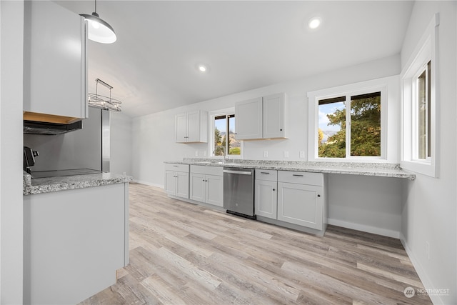 kitchen featuring dishwasher, light hardwood / wood-style floors, range, and pendant lighting