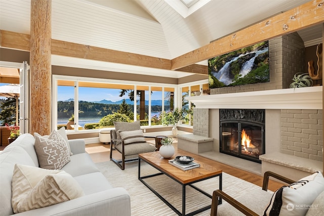 sunroom / solarium with lofted ceiling