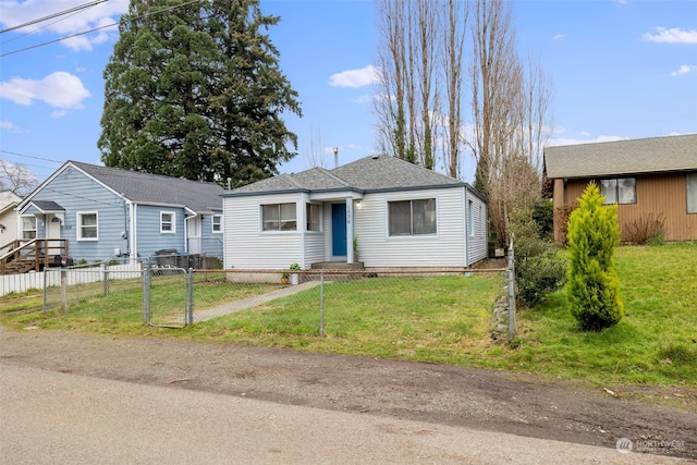 view of front of property with a front lawn