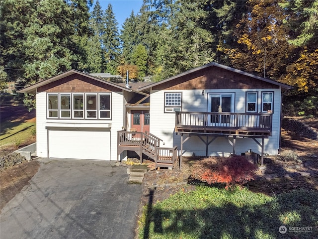 view of front of house featuring a garage