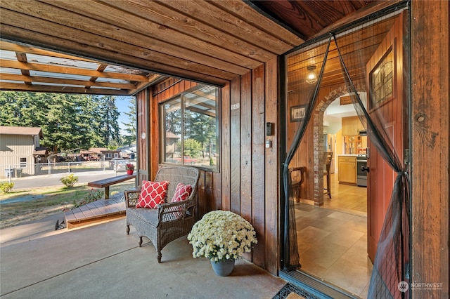 view of patio / terrace with covered porch