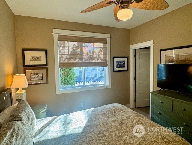 bedroom featuring ceiling fan