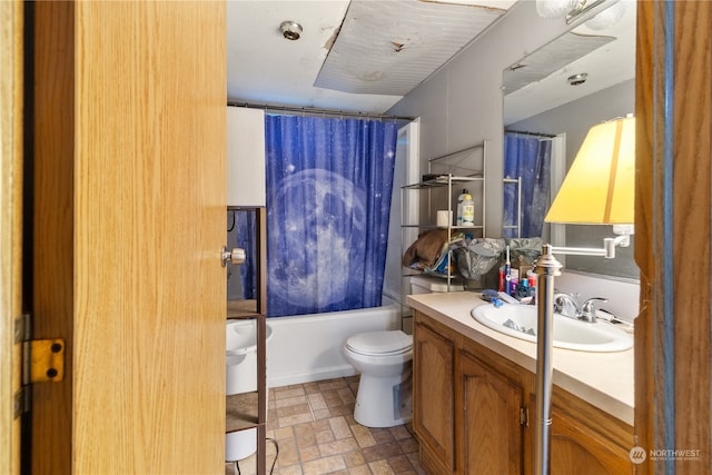 full bathroom with toilet, vanity, and shower / bathtub combination with curtain