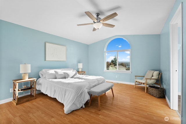 404 E 31st St, Bremerton, WA 98310 - bedroom with ceiling fan, light hardwood / wood-style flooring, and lofted ceiling