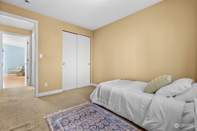 404 E 31st St, Bremerton, WA 98310 - bedroom featuring carpet flooring and a closet