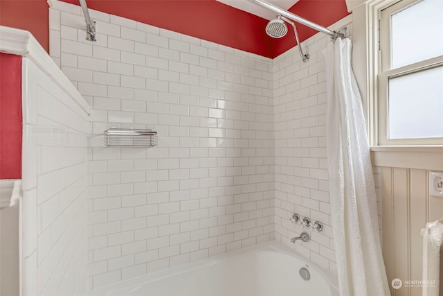 2033 11th Ave E, Seattle, WA 98102 - bathroom with healthy amount of natural light and shower / bath combination with curtain