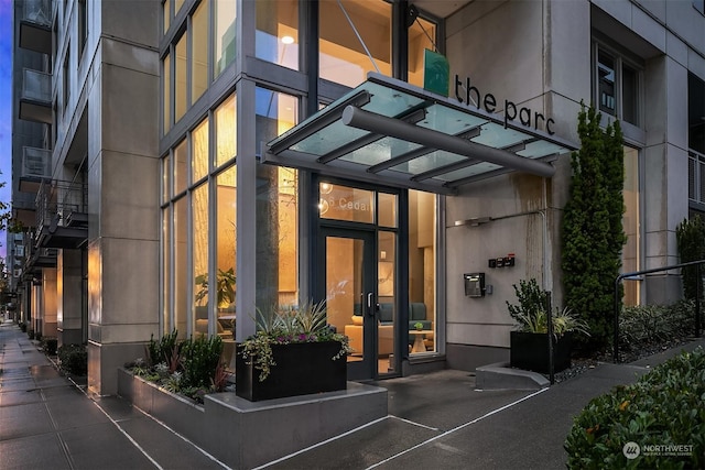 76 Cedar St Unit 405, Seattle, WA 98121 - photo 2