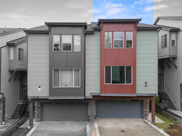 view of front of house featuring a garage