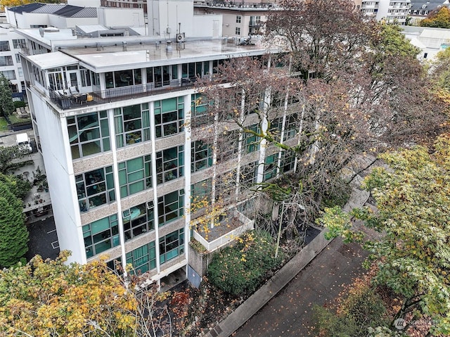 1000 Union St Unit 205, Seattle, WA 98101 - view of apartment building / complex