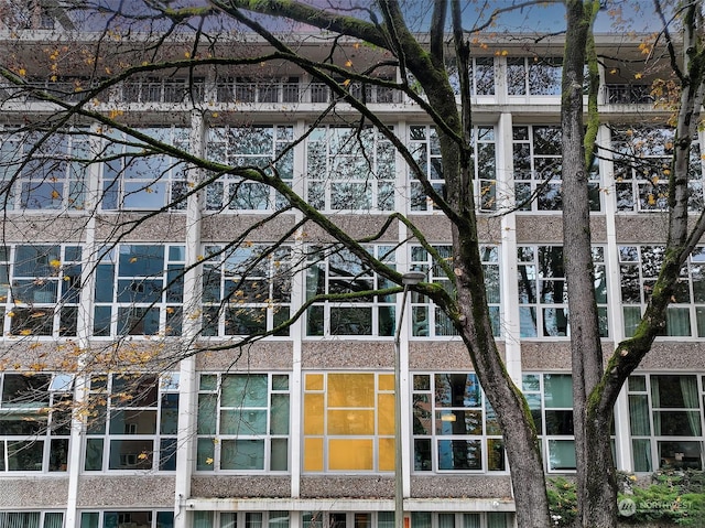 1000 Union St Unit 205, Seattle, WA 98101 - view of side of home