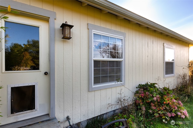 view of home's exterior