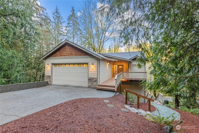 view of front of house featuring a garage