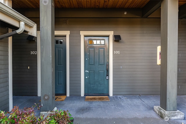 property entrance with a porch