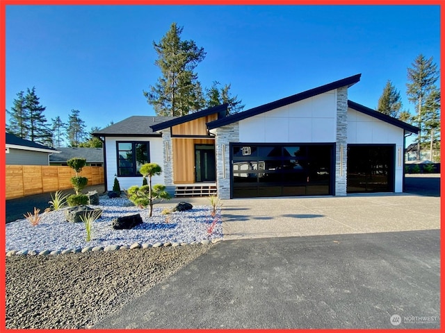 view of front facade with a garage