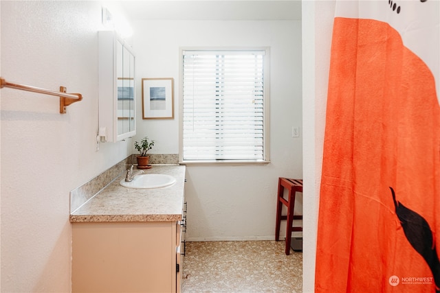 bathroom with vanity