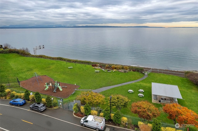 bird's eye view featuring a water view