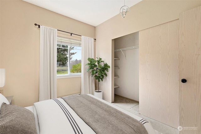 bedroom with a closet