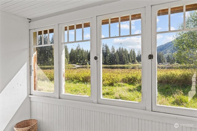 27525 W Lake Riley Rd, Arlington, WA 98223 - detailed view of a mountainous background