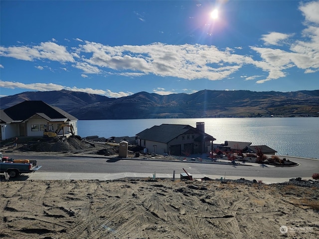 Listing photo 3 for 251 Apple Ave, Chelan WA 98816