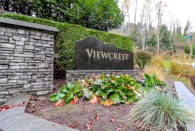 view of community / neighborhood sign