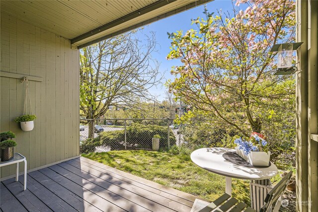 100 Martin Luther King Jr Way Unit 1, Seattle, WA 98122 - view of wooden terrace