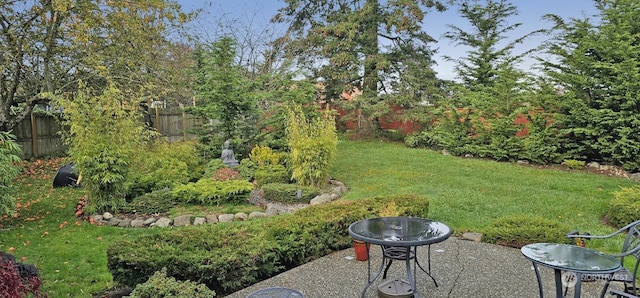 450 Spruce St, Friday Harbor, WA 98250 - view of yard with a patio