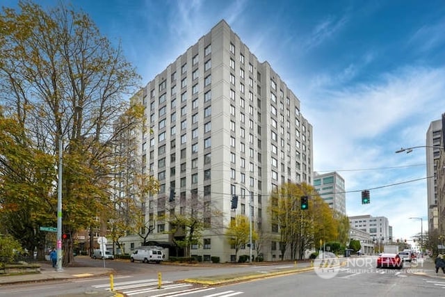1105 Spring St Unit 701, Seattle, WA 98104 - view of apartment building / complex