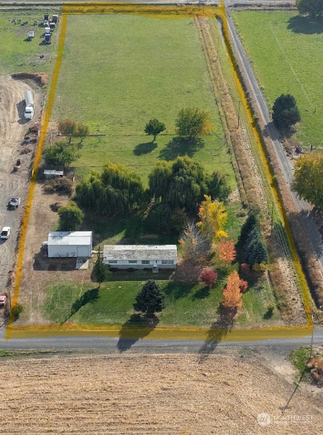 bird's eye view featuring a rural view