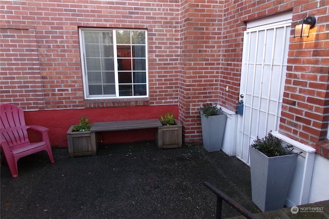 64246 Montclair Ave SW, Lakewood, WA 98499 - entrance to property with brick siding