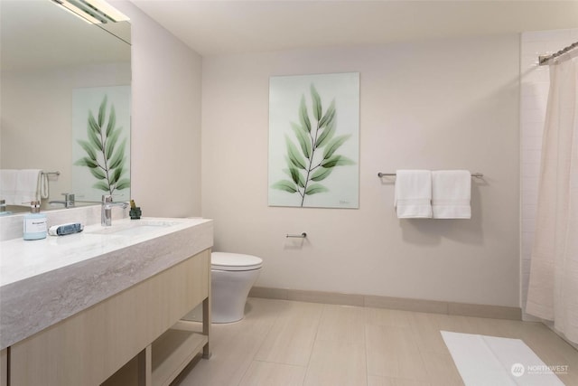 1250 Alki Ave SW Phg, Phg, Seattle, WA 98116 - bathroom with vanity, toilet, baseboards, and curtained shower