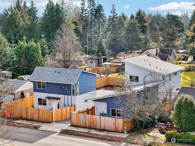 view of front of property