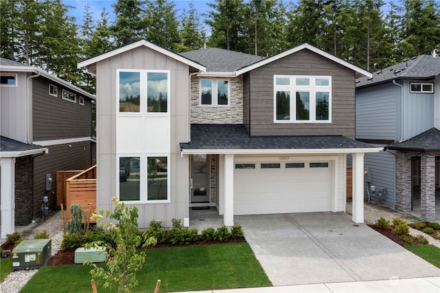 view of front of house featuring a garage