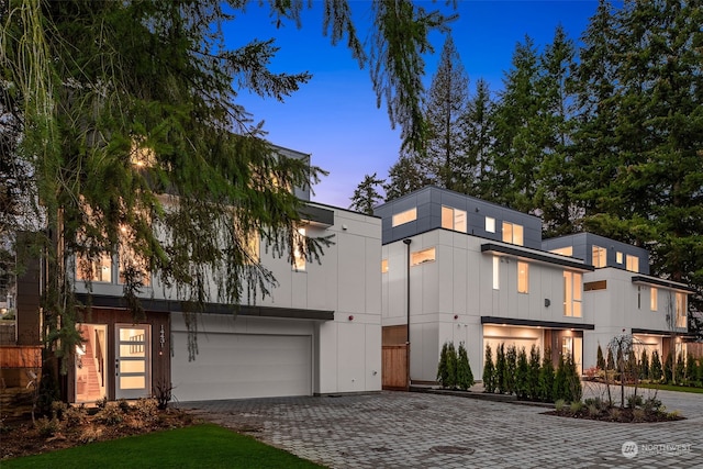 view of front of property featuring a garage