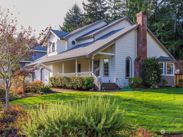 view of front of home featuring a porch and a front lawn