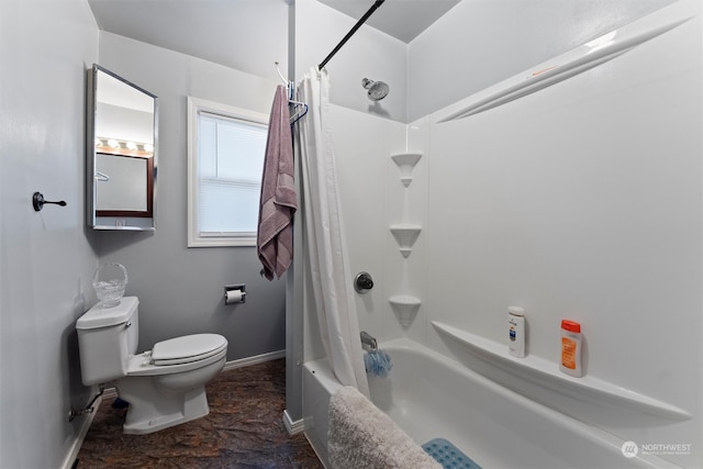 bathroom featuring toilet and shower / tub combo with curtain