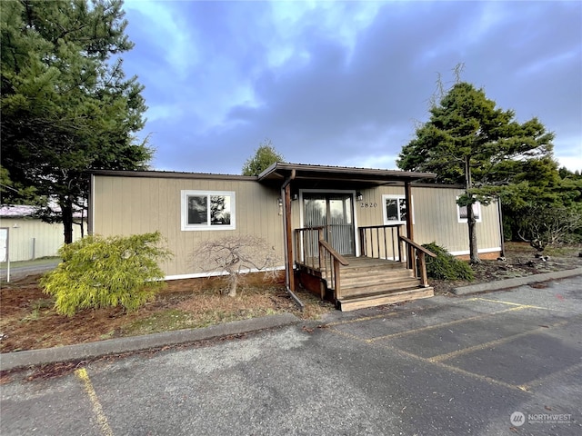 2820 State Route 105, Grayland, WA 98547 - manufactured / mobile home featuring uncovered parking