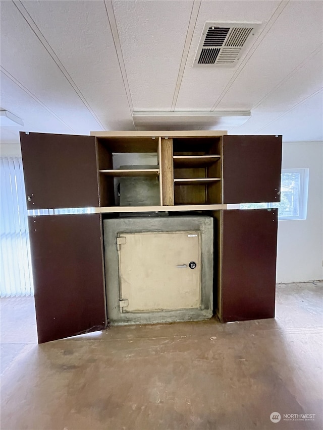 2820 State Route 105, Grayland, WA 98547 - view of closet