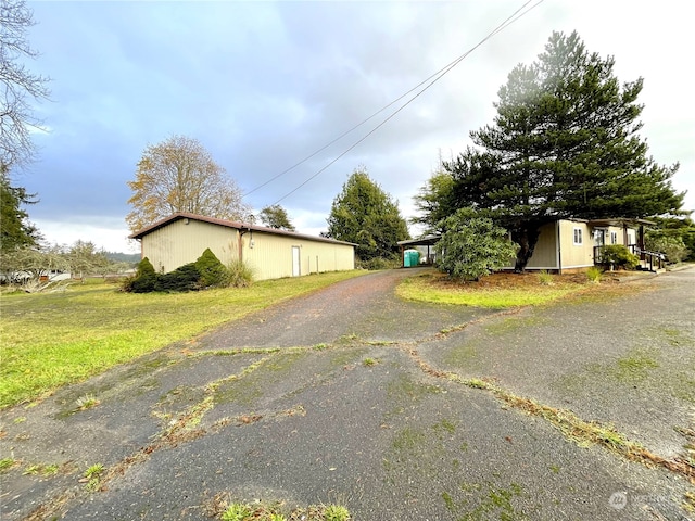 2820 State Route 105, Grayland, WA 98547 - view of asphalt driveway