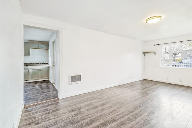 38 Viewdale St, Wenatchee, WA 98801 - unfurnished room featuring wood finished floors and baseboards